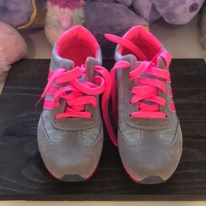 Women’s Sneakers